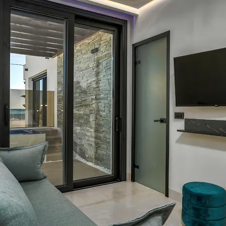 V Villa, Board, By Zantewize * Laganas