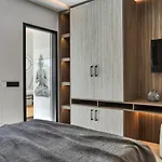 V Villa, Board, By Zantewize *
