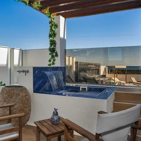 V Villa, Board, By Zantewize Laganász