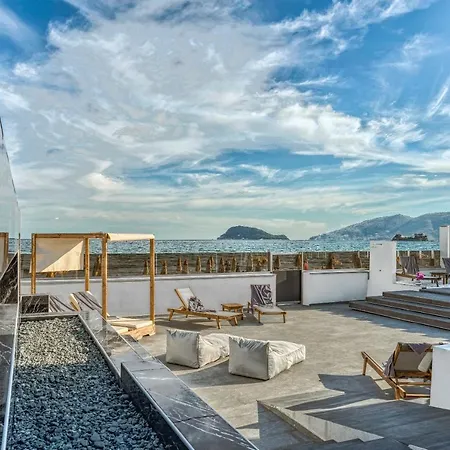 Вилла V Villa, Board, By Zantewize Лаганас