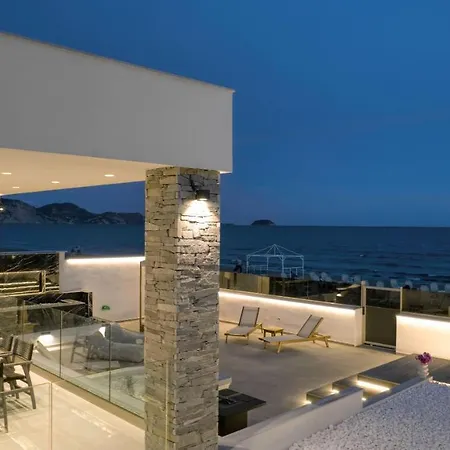 V Villa, Board, By Zantewize *