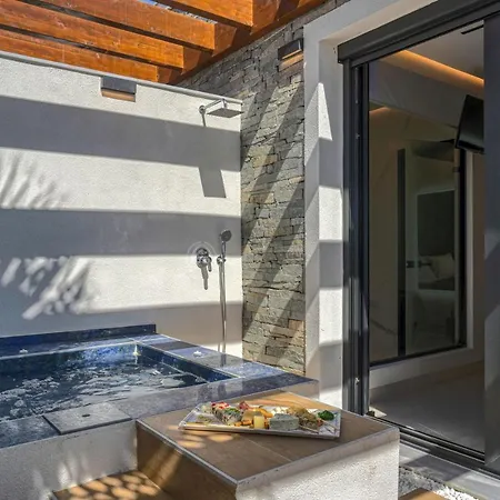 V Villa, Board, By Zantewize * Laganas