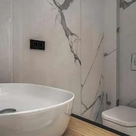 V Villa, Board, By Zantewize