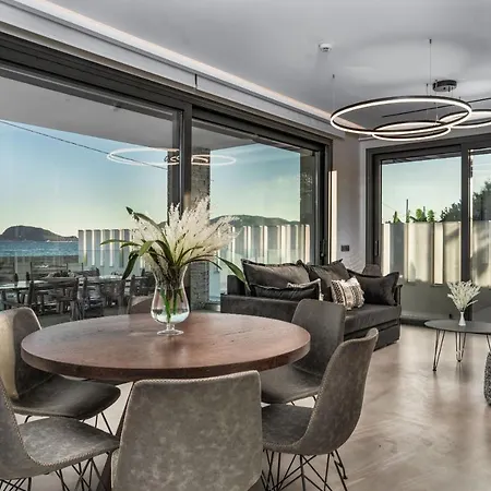 V Villa, Board, By Zantewize Лаганас