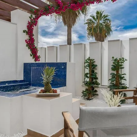 V Villa, Board, By Zantewize *