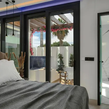 V Villa, Board, By Zantewize * Laganas