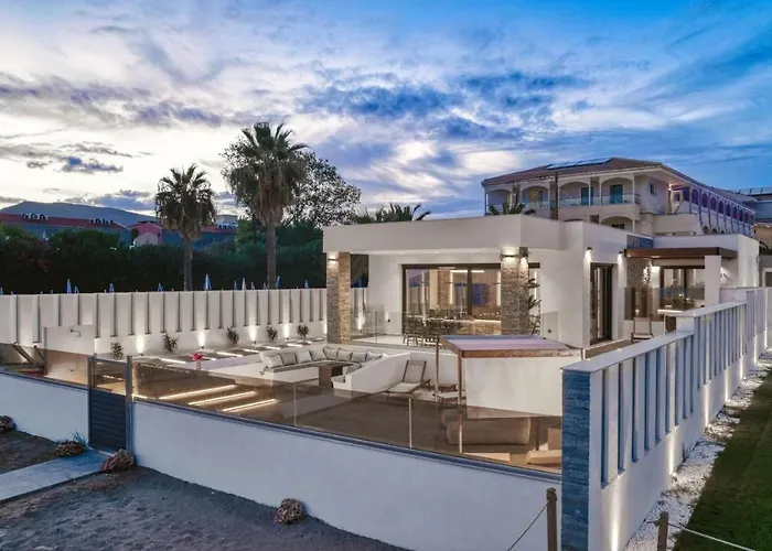 V Villa, Board, By Zantewize لاغاناس