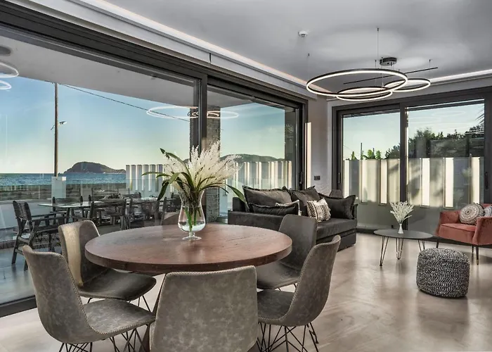 V Villa, Board, By Zantewize لاغاناس