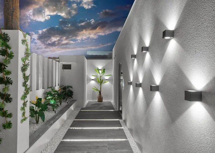 V Villa, Board, By Zantewize * لاغاناس