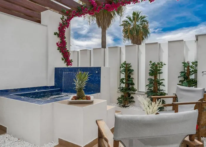 V Villa, Board, By Zantewize *